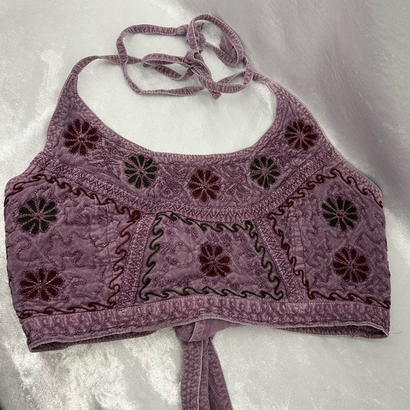 No Brand Tops - Embroidered Halter Crop Top Size OS